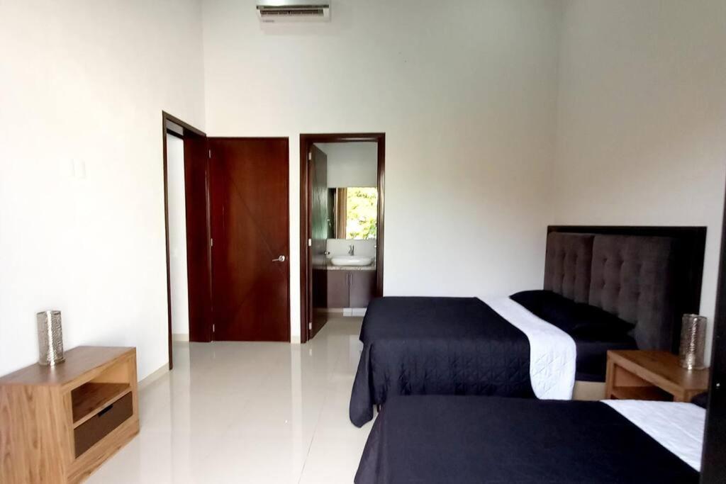 New 4 Bedroom House Sleeps 16 Pool, Bbq And More! Puerto Vallarta Kültér fotó